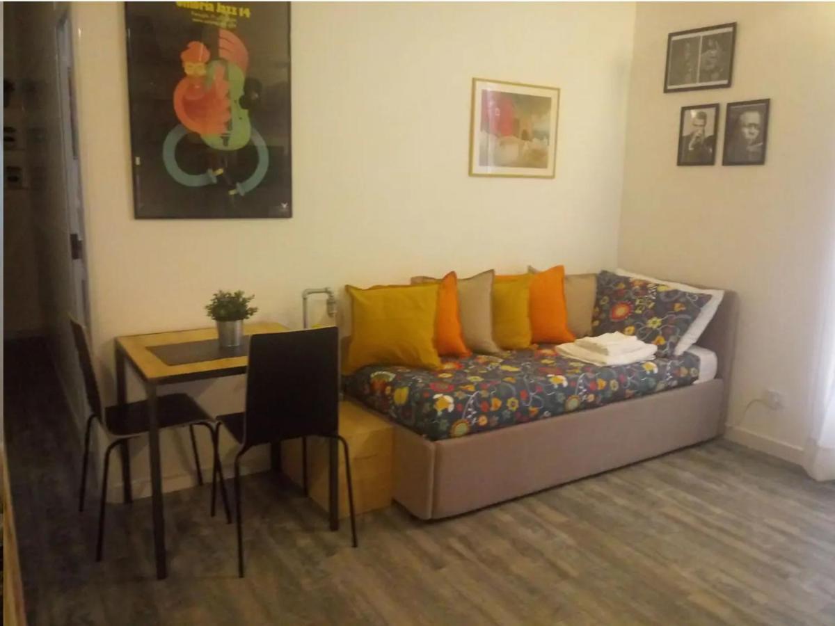 Ferienwohnung Vesuvius A Mezzocannone Neapel Exterior foto